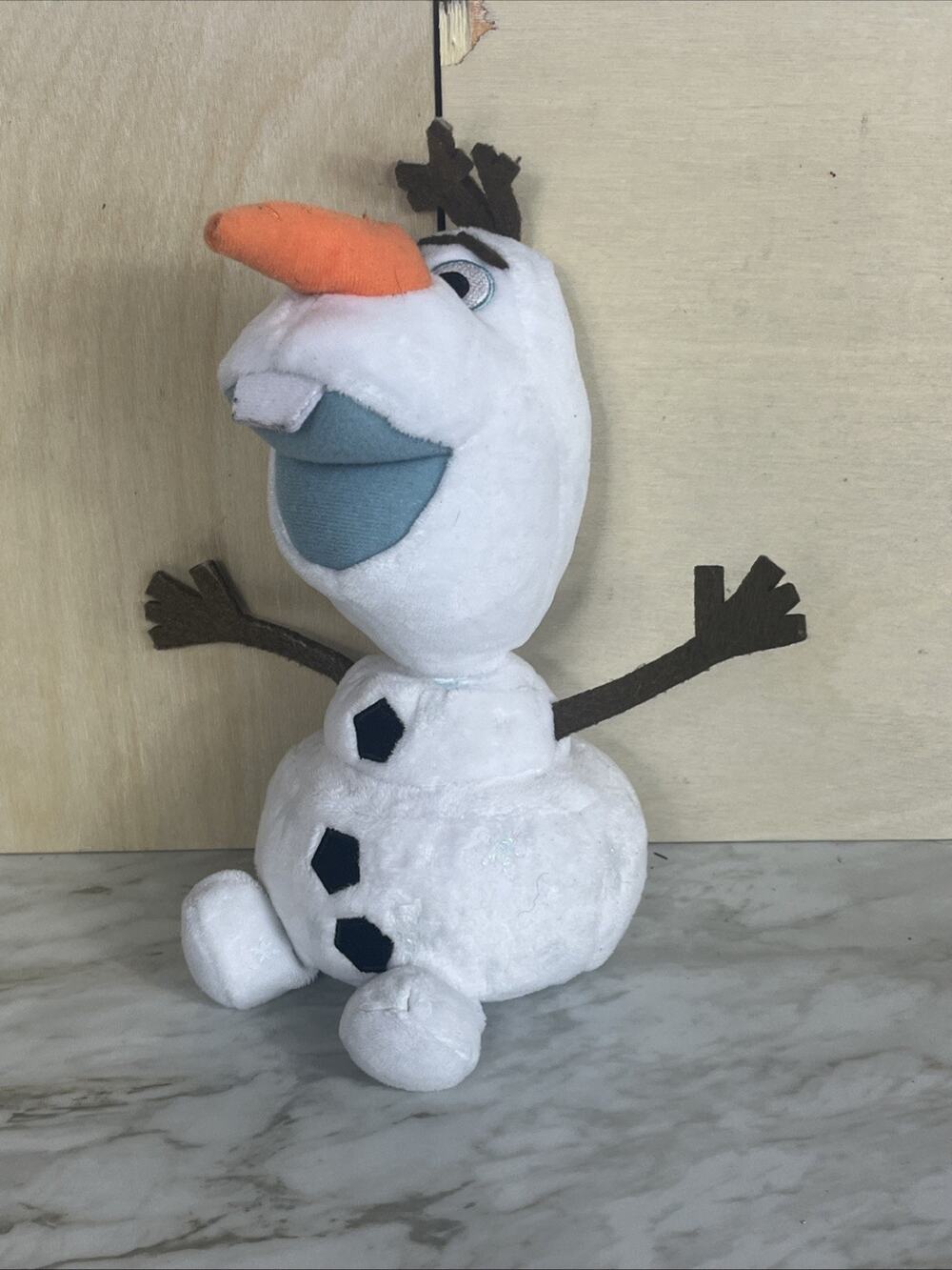 Disney Frozen Olaf Snowman 8 Inches Tall Plush Stuffed Toy